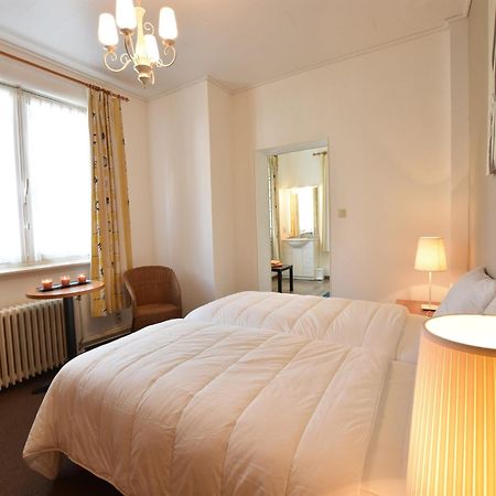 Former Hotel In The Centre And At 50 Metres From The Beach In Panne De Panne Exterior foto